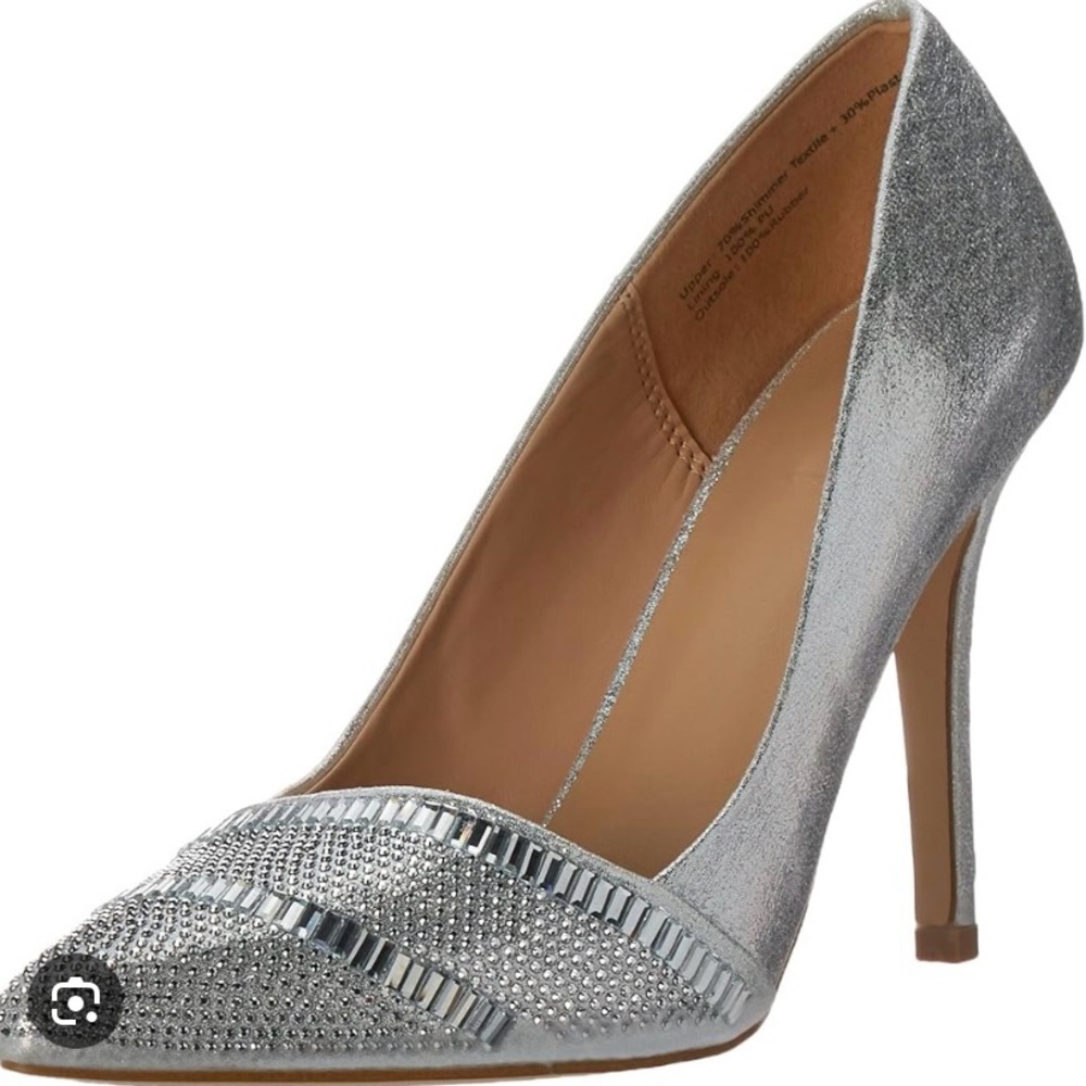 Aldo Cavazzana Pointed Toe Pump. Size US 8 (EU 38.5). Silver.